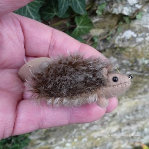 画像2: 大変貴重なお品です！ シュタイフ社アーカイブより Joggi Hedgehog 6cm 1966年（ビンテージ）