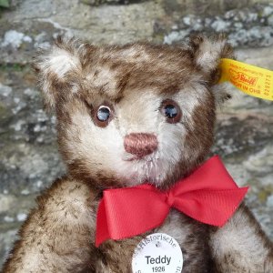 画像3: 新品同様の状態です☆　1997年 シュタイフ ヒストリック・ミニチュア 1926 ブラウンチップド・ベア 16cm