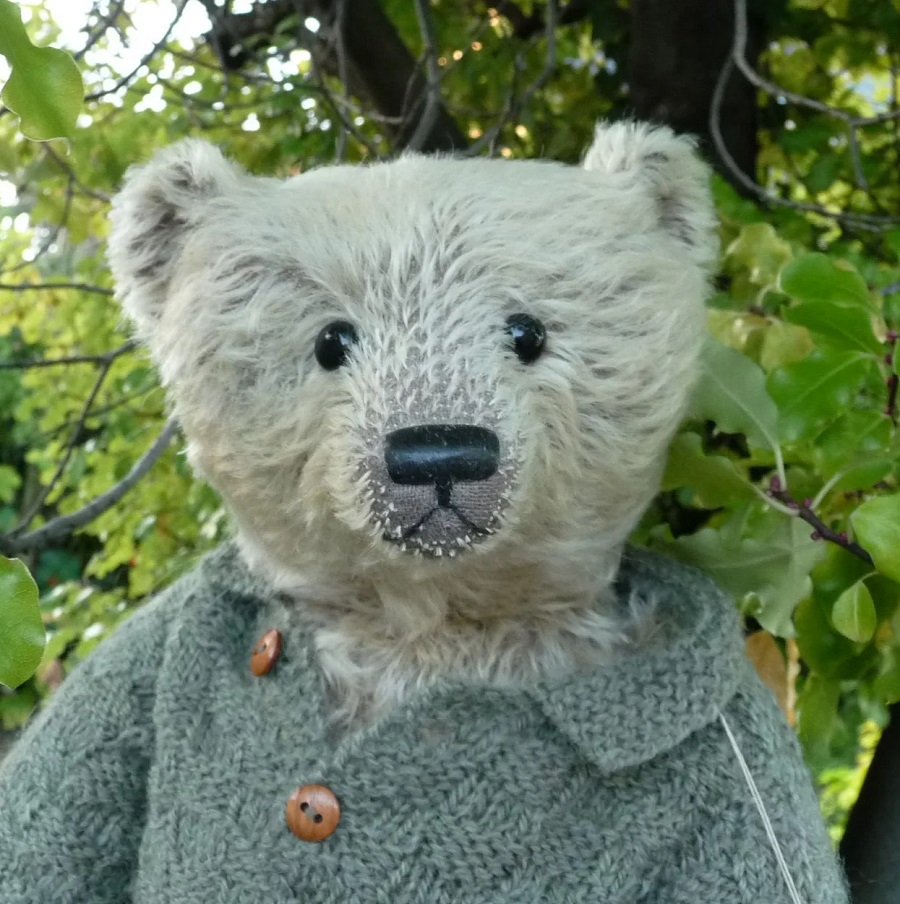 Jane Humme、テディベア・オブ・ウィットニー