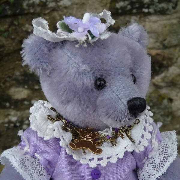 画像: 1点もの ☆ Sofia Soap Box Bear by Sharon Barron 15cm（米）