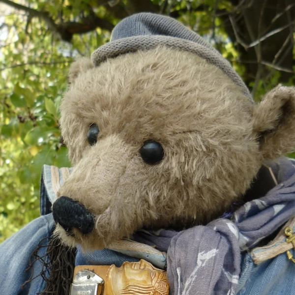 画像: 入手困難な作品です！ 1998年 ☆ Robin 40cm by マリー・ロビション（ドイツ）